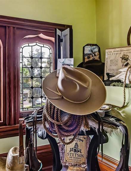 A Stetson hat at the Mansion