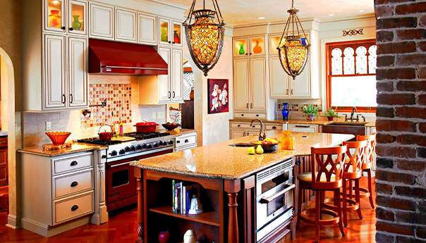 Step Inside a Living Estate: The “Past & Present” Tour Difference