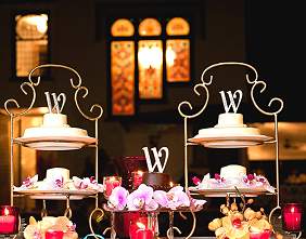 Wedding cakes and desserts on tiered stands